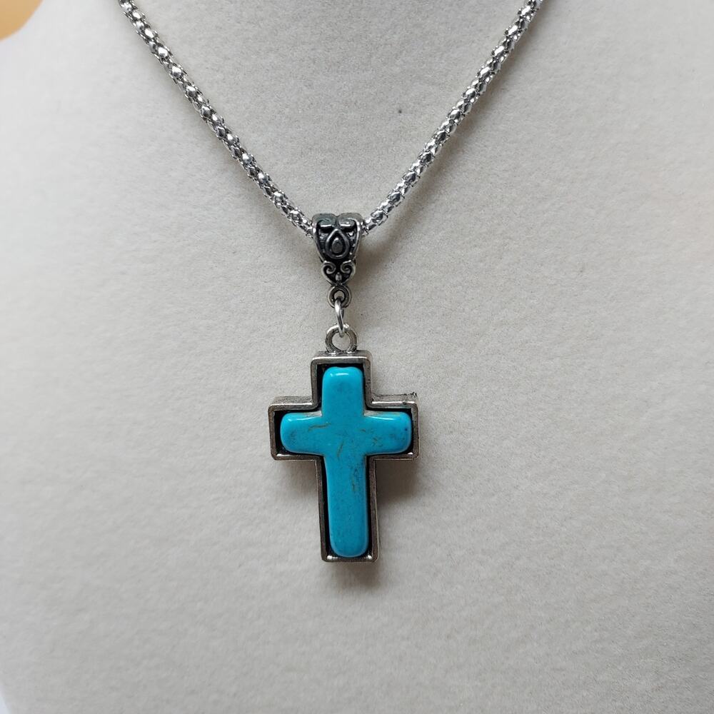 Cross Pendant Necklace Aqua Color Stone Silver Tone Setting 20" Chain